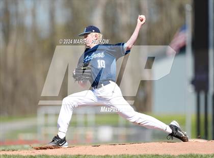 Thumbnail 3 in Bishop Grimes vs East Syracuse-Minoa photogallery.