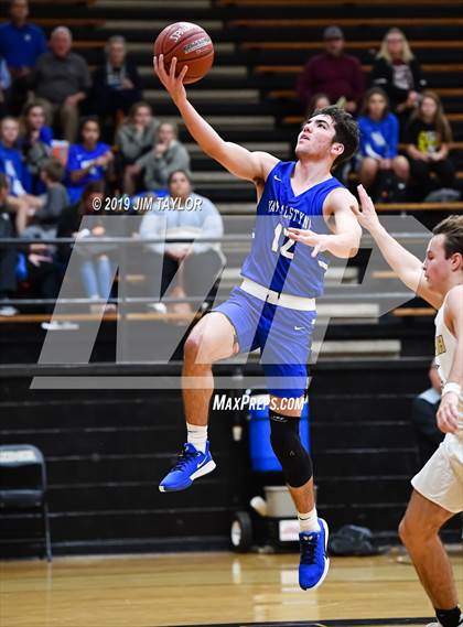 Thumbnail 2 in Van Alstyne vs Quanah (Fantasy of Lights tournament) photogallery.