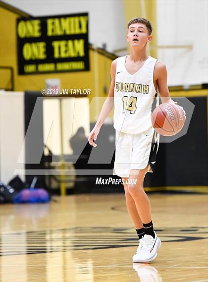 Thumbnail 2 in Van Alstyne vs Quanah (Fantasy of Lights tournament) photogallery.