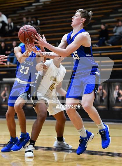 Thumbnail 1 in Van Alstyne vs Quanah (Fantasy of Lights tournament) photogallery.