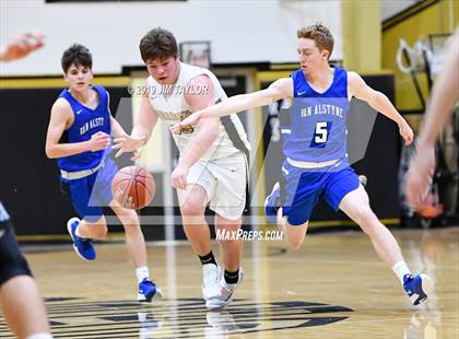 Thumbnail 2 in Van Alstyne vs Quanah (Fantasy of Lights tournament) photogallery.