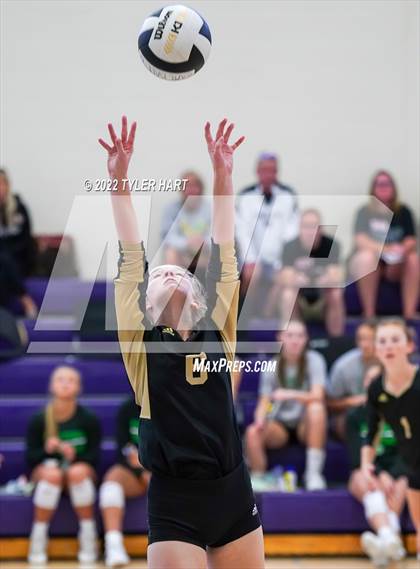 Thumbnail 1 in Penn vs Yorktown (Brownsburg Invite) photogallery.