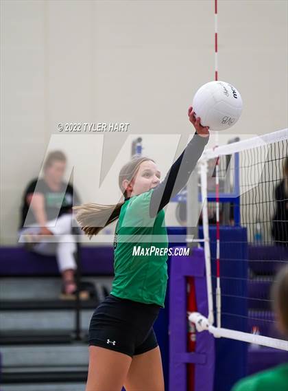 Thumbnail 2 in Penn vs Yorktown (Brownsburg Invite) photogallery.