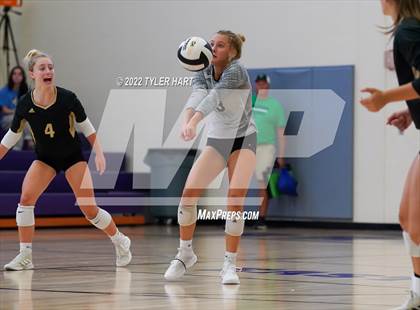 Thumbnail 1 in Penn vs Yorktown (Brownsburg Invite) photogallery.
