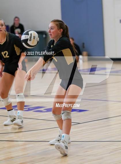 Thumbnail 1 in Penn vs Yorktown (Brownsburg Invite) photogallery.