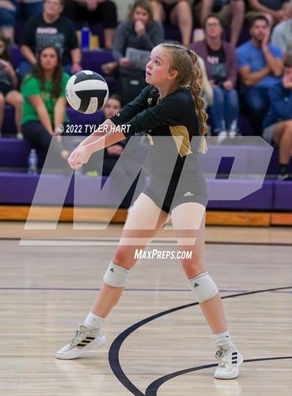 Thumbnail 2 in Penn vs Yorktown (Brownsburg Invite) photogallery.