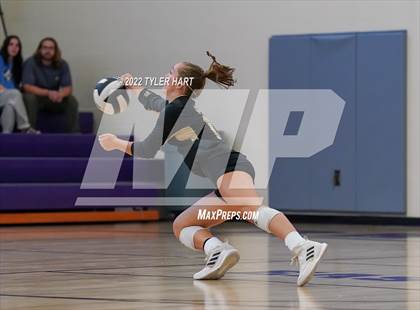 Thumbnail 3 in Penn vs Yorktown (Brownsburg Invite) photogallery.
