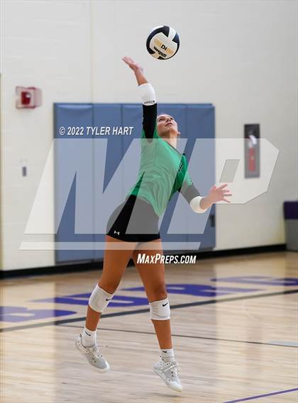 Thumbnail 3 in Penn vs Yorktown (Brownsburg Invite) photogallery.