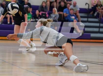 Thumbnail 2 in Penn vs Yorktown (Brownsburg Invite) photogallery.