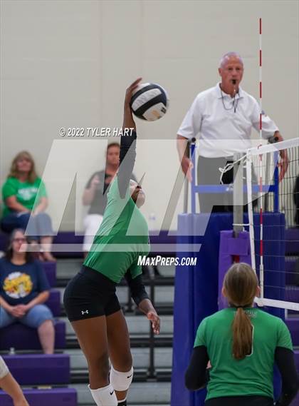 Thumbnail 1 in Penn vs Yorktown (Brownsburg Invite) photogallery.