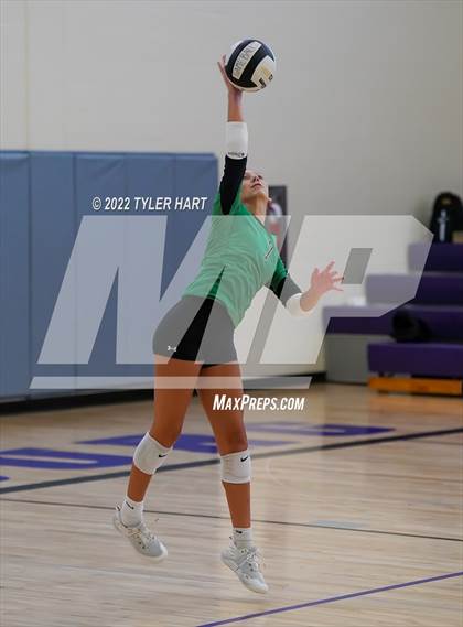 Thumbnail 1 in Penn vs Yorktown (Brownsburg Invite) photogallery.