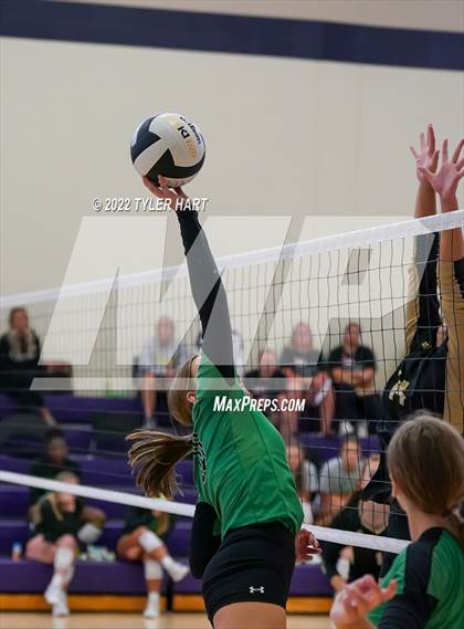 Thumbnail 1 in Penn vs Yorktown (Brownsburg Invite) photogallery.