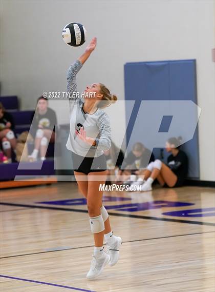Thumbnail 1 in Penn vs Yorktown (Brownsburg Invite) photogallery.