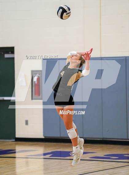 Thumbnail 1 in Penn vs Yorktown (Brownsburg Invite) photogallery.