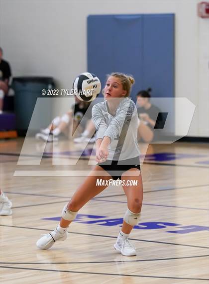 Thumbnail 1 in Penn vs Yorktown (Brownsburg Invite) photogallery.
