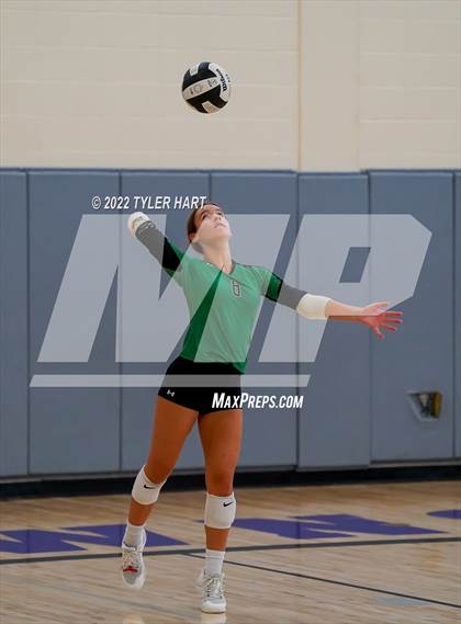Thumbnail 2 in Penn vs Yorktown (Brownsburg Invite) photogallery.