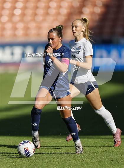 Thumbnail 2 in Ridgeline vs. Snow Canyon (UHSAA 4A Final) photogallery.