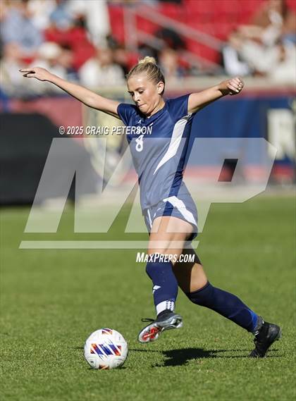 Thumbnail 3 in Ridgeline vs. Snow Canyon (UHSAA 4A Final) photogallery.