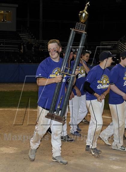 Thumbnail 3 in Oakfield-Alabama vs Batavia (Rotary Tournament) photogallery.