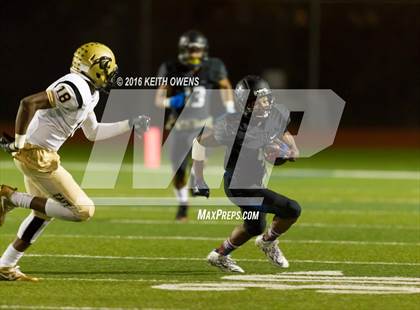Thumbnail 2 in Plano East vs. Hebron (UIL 6A Bi-District Playoff) photogallery.
