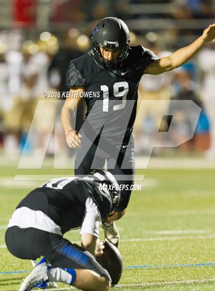 Thumbnail 3 in Plano East vs. Hebron (UIL 6A Bi-District Playoff) photogallery.