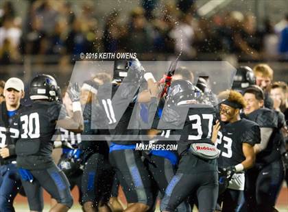 Thumbnail 1 in Plano East vs. Hebron (UIL 6A Bi-District Playoff) photogallery.