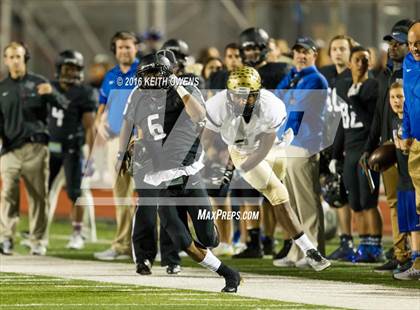 Thumbnail 2 in Plano East vs. Hebron (UIL 6A Bi-District Playoff) photogallery.