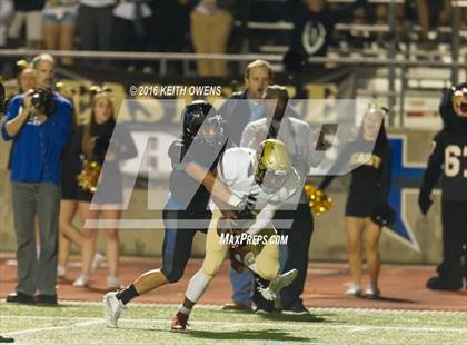 Thumbnail 1 in Plano East vs. Hebron (UIL 6A Bi-District Playoff) photogallery.