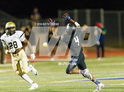 Thumbnail 2 in Plano East vs. Hebron (UIL 6A Bi-District Playoff) photogallery.