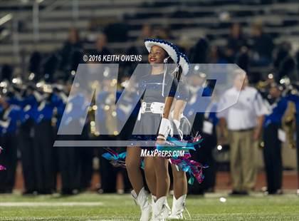 Thumbnail 3 in Plano East vs. Hebron (UIL 6A Bi-District Playoff) photogallery.