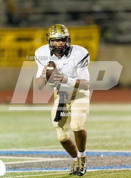 Thumbnail 3 in Plano East vs. Hebron (UIL 6A Bi-District Playoff) photogallery.