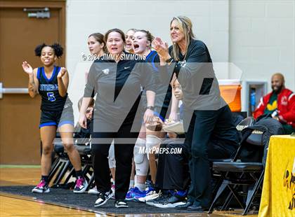 Thumbnail 2 in Incarnate Word Academy @ Lutheran (Sweet Hoops Showcase) photogallery.