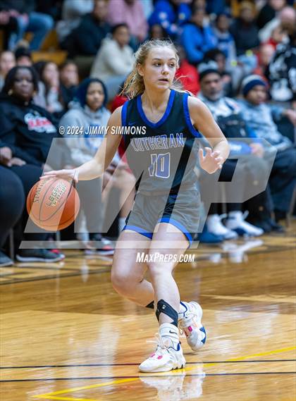 Thumbnail 2 in Incarnate Word Academy @ Lutheran (Sweet Hoops Showcase) photogallery.