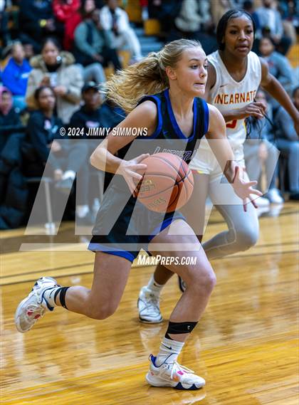 Thumbnail 1 in Incarnate Word Academy @ Lutheran (Sweet Hoops Showcase) photogallery.