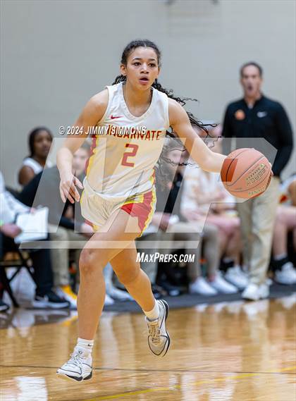 Thumbnail 2 in Incarnate Word Academy @ Lutheran (Sweet Hoops Showcase) photogallery.