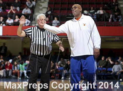 Thumbnail 2 in Tuckahoe vs Martin Luther King, Jr. (Section 1 Class D Semifinal) photogallery.