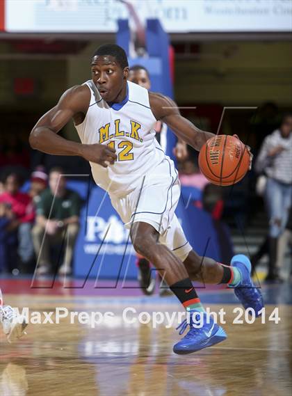 Thumbnail 3 in Tuckahoe vs Martin Luther King, Jr. (Section 1 Class D Semifinal) photogallery.