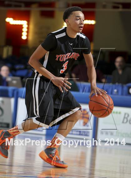 Thumbnail 1 in Tuckahoe vs Martin Luther King, Jr. (Section 1 Class D Semifinal) photogallery.