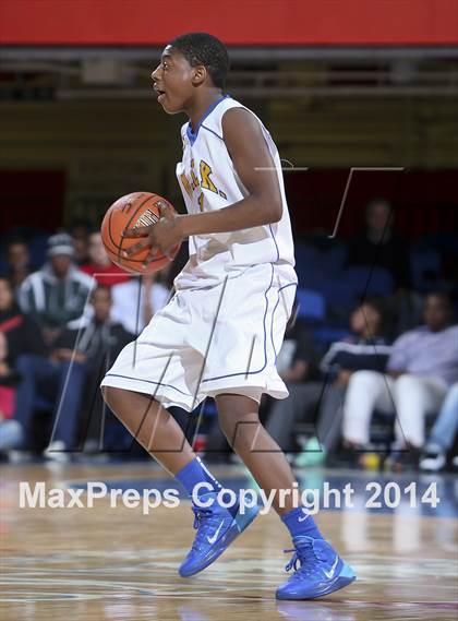 Thumbnail 1 in Tuckahoe vs Martin Luther King, Jr. (Section 1 Class D Semifinal) photogallery.