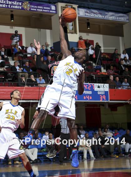Thumbnail 3 in Tuckahoe vs Martin Luther King, Jr. (Section 1 Class D Semifinal) photogallery.