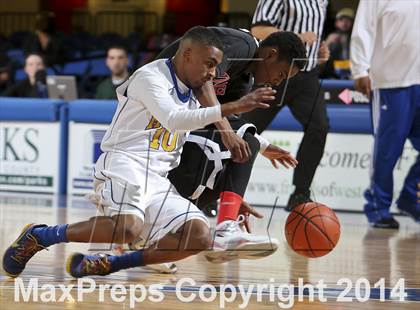 Thumbnail 3 in Tuckahoe vs Martin Luther King, Jr. (Section 1 Class D Semifinal) photogallery.