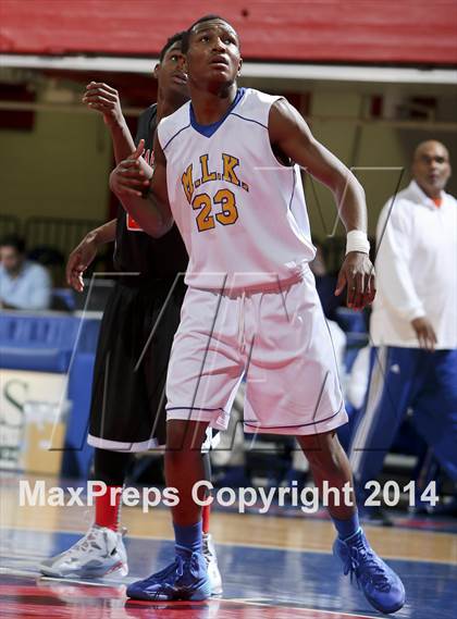 Thumbnail 2 in Tuckahoe vs Martin Luther King, Jr. (Section 1 Class D Semifinal) photogallery.