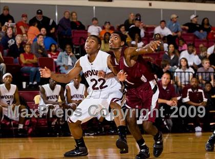 Thumbnail 3 in Sunrise Christian Academy vs. Mansfield Timberview (Fantasy of Lights D1 Championship) photogallery.