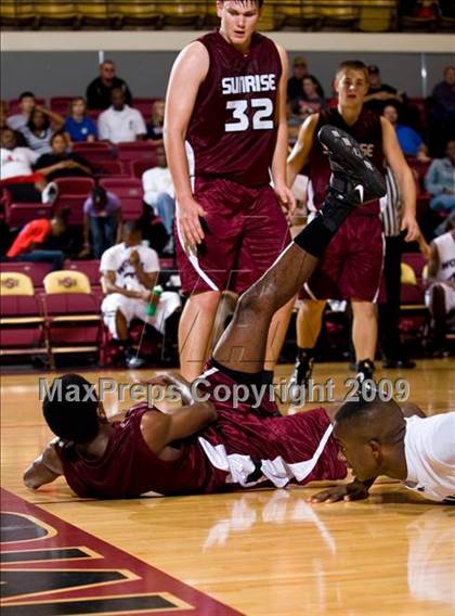 Thumbnail 1 in Sunrise Christian Academy vs. Mansfield Timberview (Fantasy of Lights D1 Championship) photogallery.
