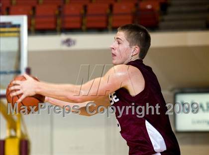 Thumbnail 2 in Sunrise Christian Academy vs. Mansfield Timberview (Fantasy of Lights D1 Championship) photogallery.