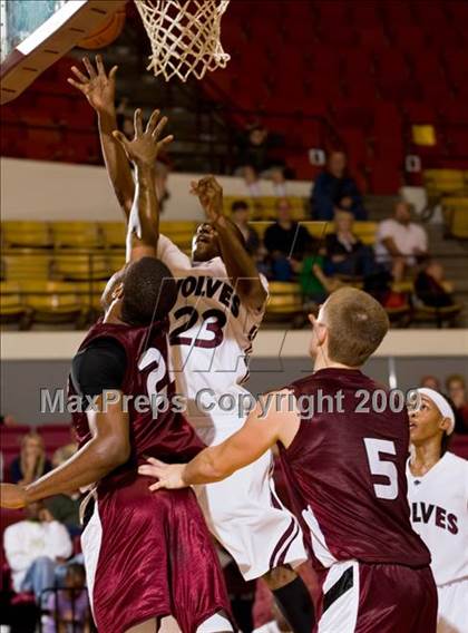Thumbnail 1 in Sunrise Christian Academy vs. Mansfield Timberview (Fantasy of Lights D1 Championship) photogallery.