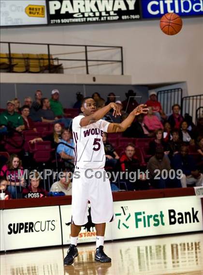Thumbnail 1 in Sunrise Christian Academy vs. Mansfield Timberview (Fantasy of Lights D1 Championship) photogallery.