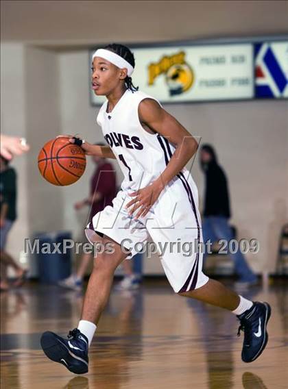 Thumbnail 2 in Sunrise Christian Academy vs. Mansfield Timberview (Fantasy of Lights D1 Championship) photogallery.