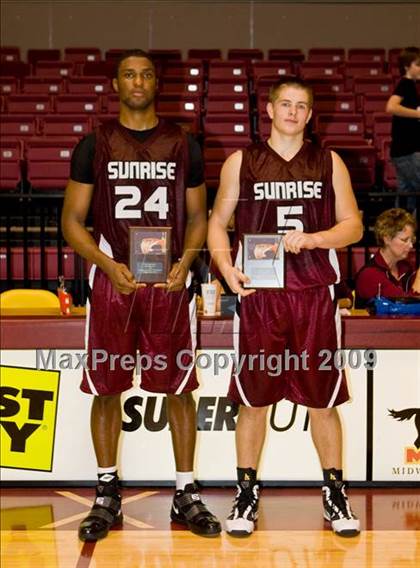 Thumbnail 3 in Sunrise Christian Academy vs. Mansfield Timberview (Fantasy of Lights D1 Championship) photogallery.