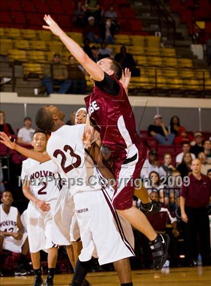 Thumbnail 3 in Sunrise Christian Academy vs. Mansfield Timberview (Fantasy of Lights D1 Championship) photogallery.